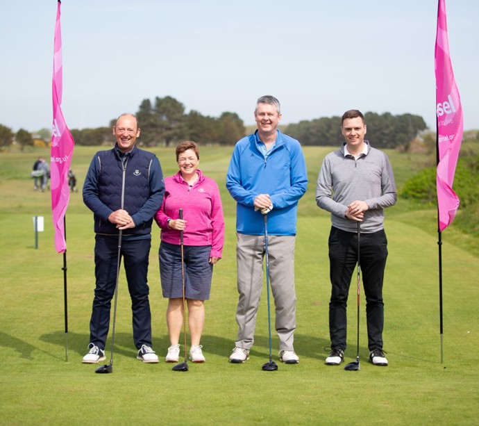 Golfers raise funds for Hansel gallery 0