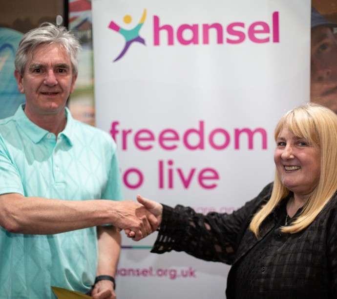 Golfers raise funds for Hansel gallery 13