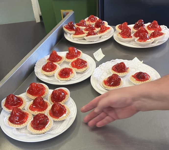 Sun Shines for Strawberry Tea at Hansel gallery 6